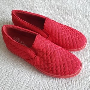 Jeffrey Campbell Havana Last Alva Quilted Red Slip-On Sneaker Size 9 NWOT
